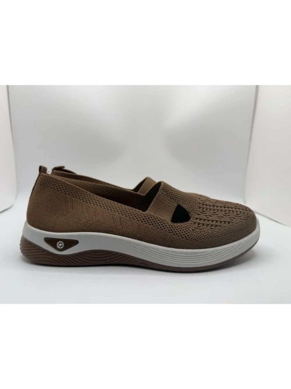 Guttear Brown Woven Slip-On Walking Shoes Women Size EU 39 Comfort Orthopedic